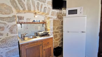 冰箱、茶具/咖啡用具、烤面包机、厨具/餐具