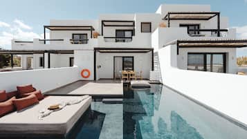 Grand Villa with Sea View | Terrasse/Patio