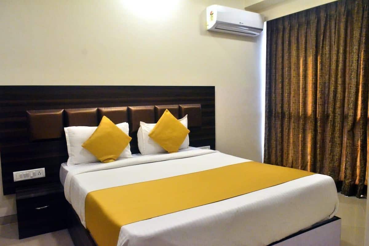 Superior Room | Premium bedding, desk, blackout drapes, soundproofing