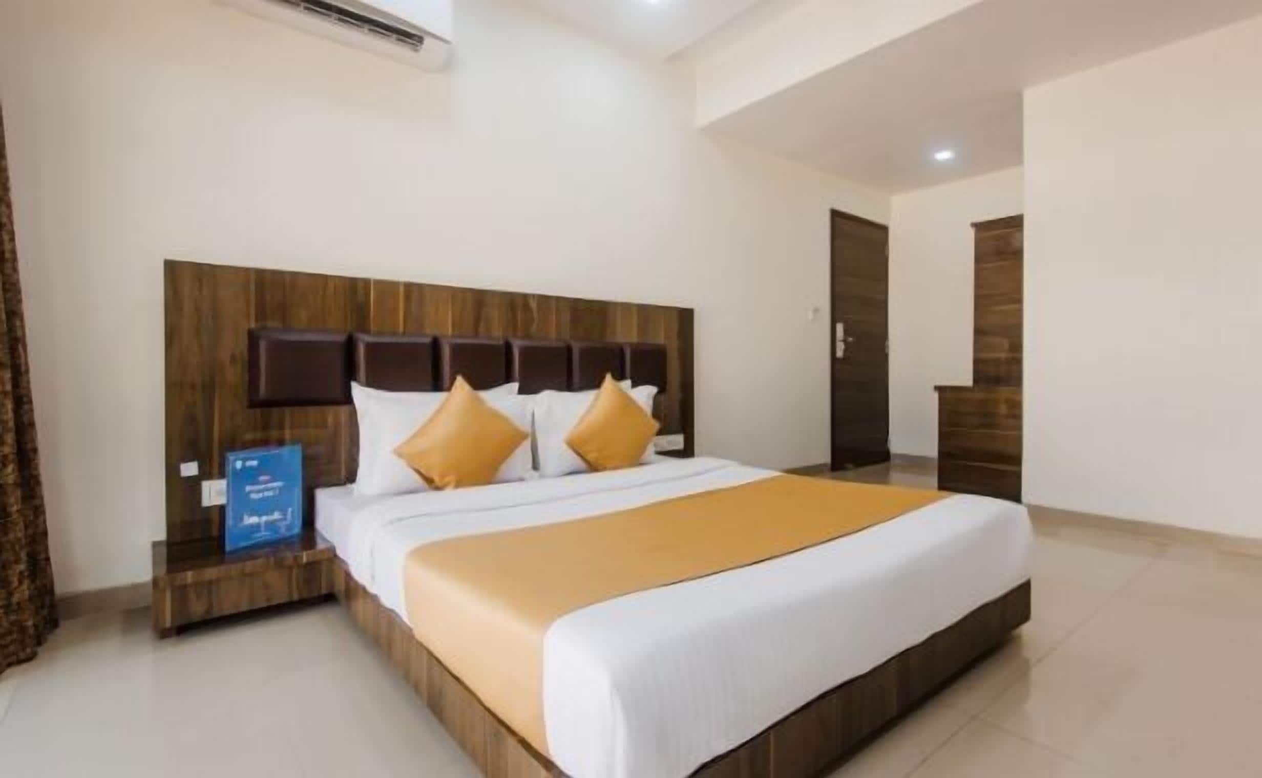 THE BEST HOTEL MUMBAI