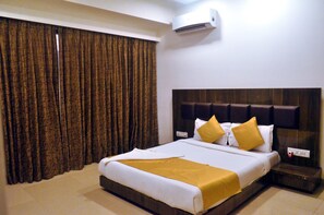 Deluxe Double or Twin Room, Non Smoking, City View | Premium bedding, desk, blackout curtains, soundproofing - THE BEST HOTEL MUMBAI (Mumbai)