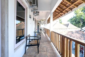 Terrace/patio - OYO 1592 Gading 4u Homestay (Yogyakarta)