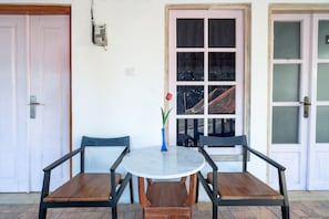 Terrace/patio - OYO 1592 Gading 4u Homestay (Yogyakarta)