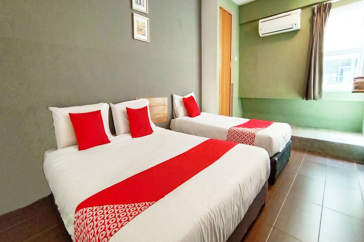 superior suite | free wifi, bed sheets