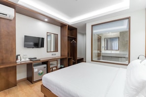 Comfort Double Room, 1 King Bed | Minibar, in-room safe, individually decorated, desk - The Gandamar Hotel (Yangon)