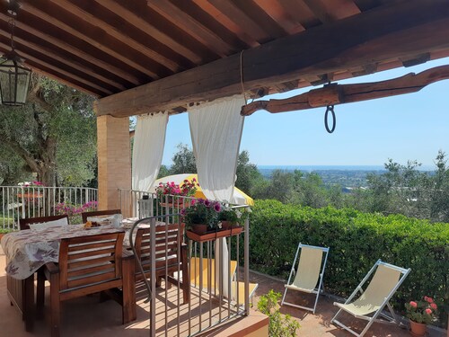 Typical Tuscan country house on the hills between Viareggio and Camaiore.