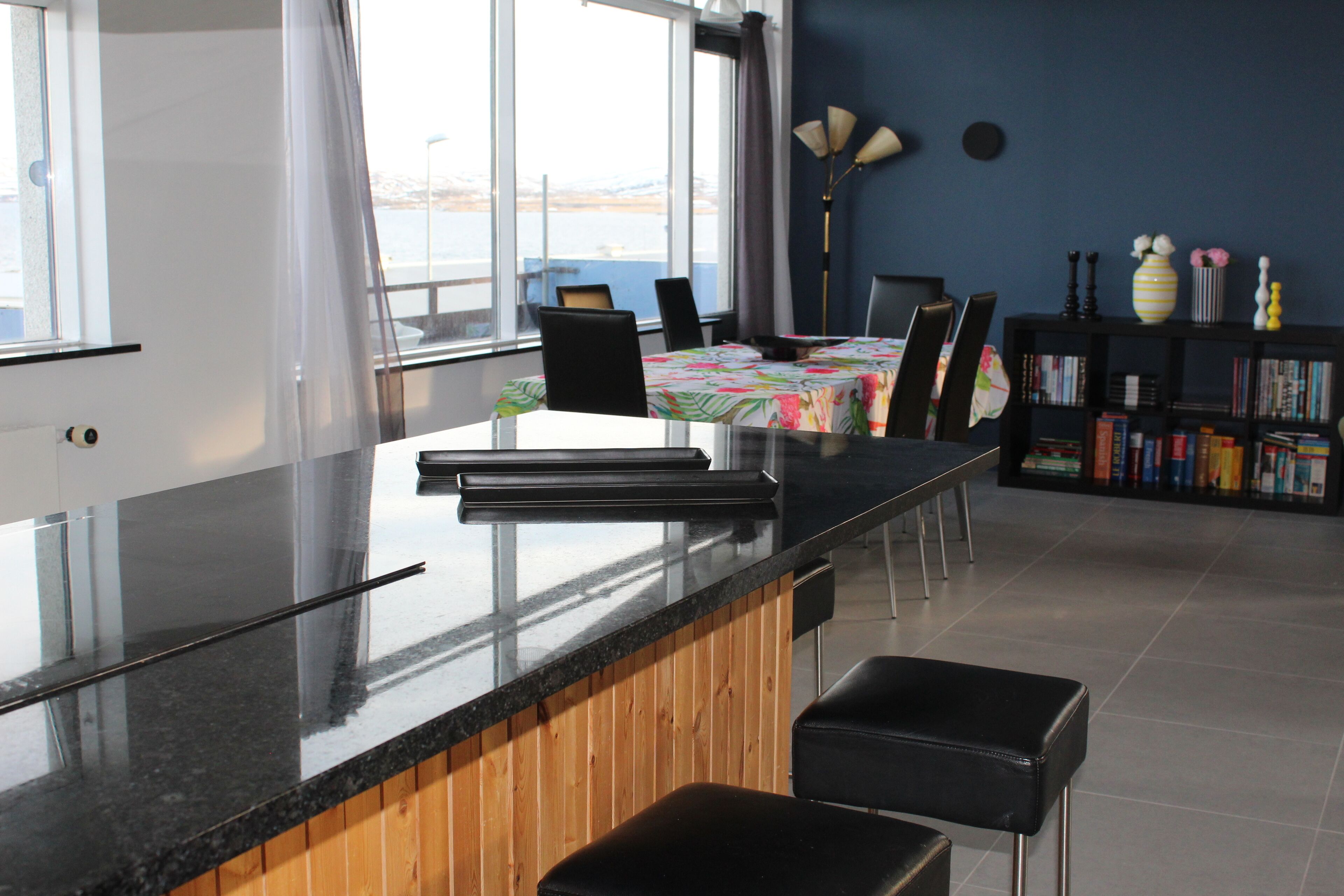 Apartment, 4 Schlafzimmer | Essbereich im Zimmer