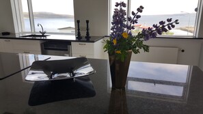 تفاصيل الفندق من الداخل