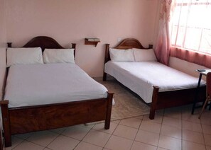 Standard Twin Room | Individually decorated, individually furnished, blackout curtains