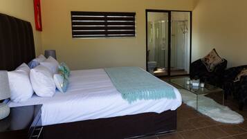 Premium Room | Egyptian cotton sheets, premium bedding, individually furnished