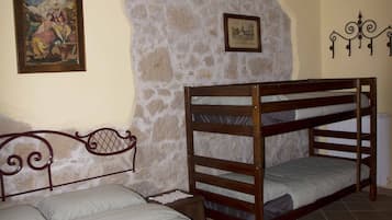 Family Double or Twin Room (Camera del Girasole) | Extra beds