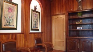 Reception - Hostal Itxasoenea (Aoiz)