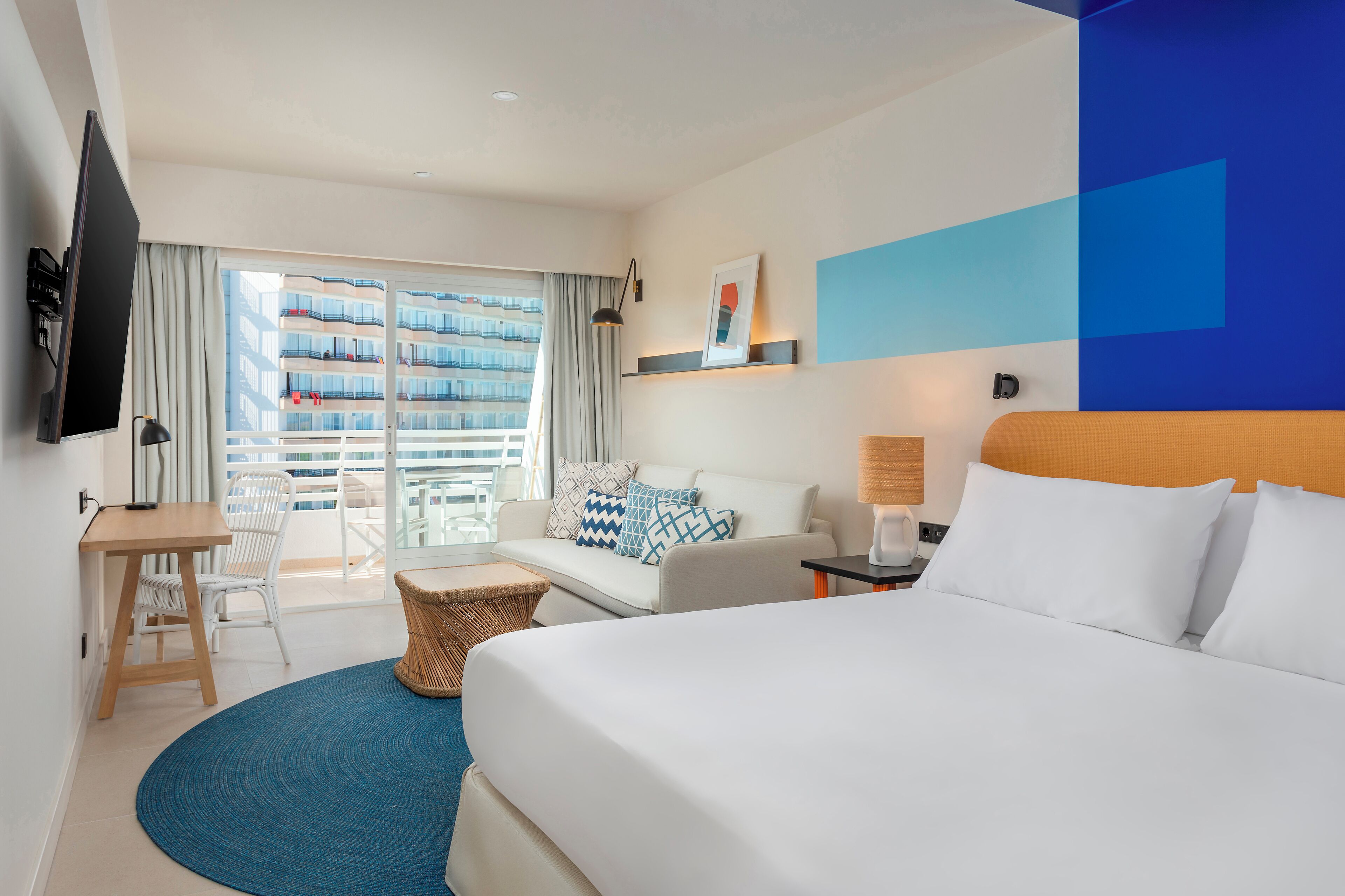 In-room safe, desk, laptop workspace, free WiFi