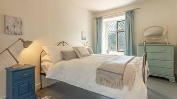 3 bedrooms, free WiFi, bed sheets