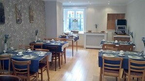 Dining - airedale hotel (Blackpool)