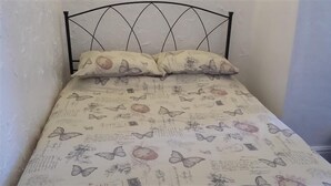 Room - airedale hotel (Blackpool)