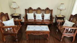 Living area - Balay ni Manuel ken Maria Boutique Hotel (San Fernando)