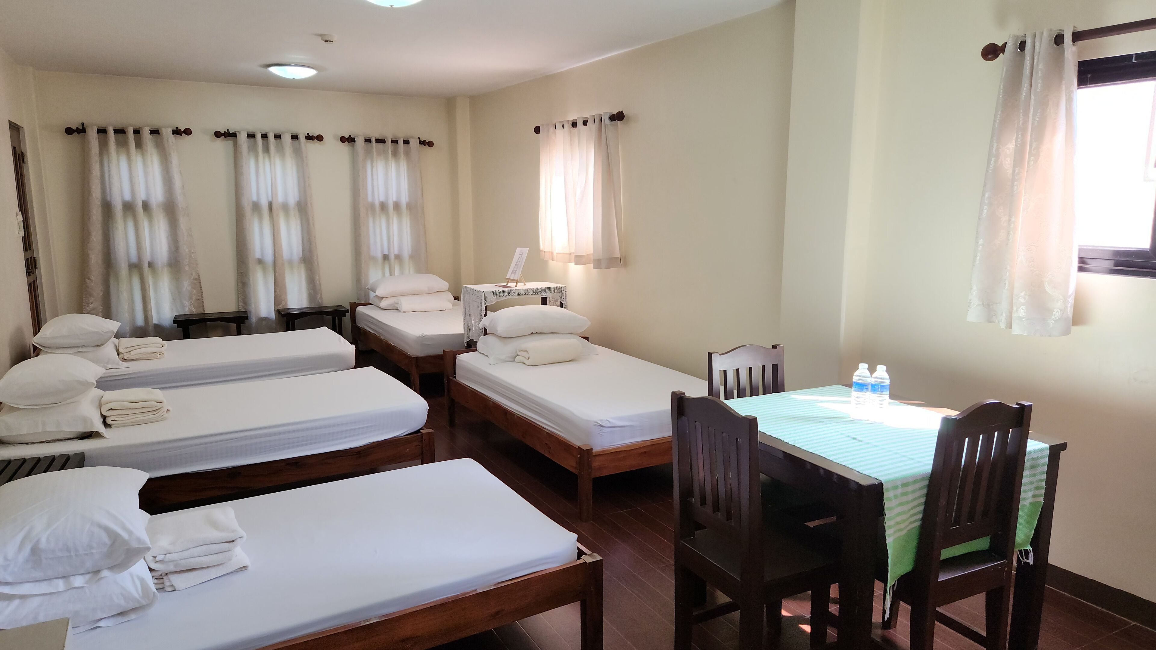 Family Room | Premium bedding, desk, free WiFi, bed sheets