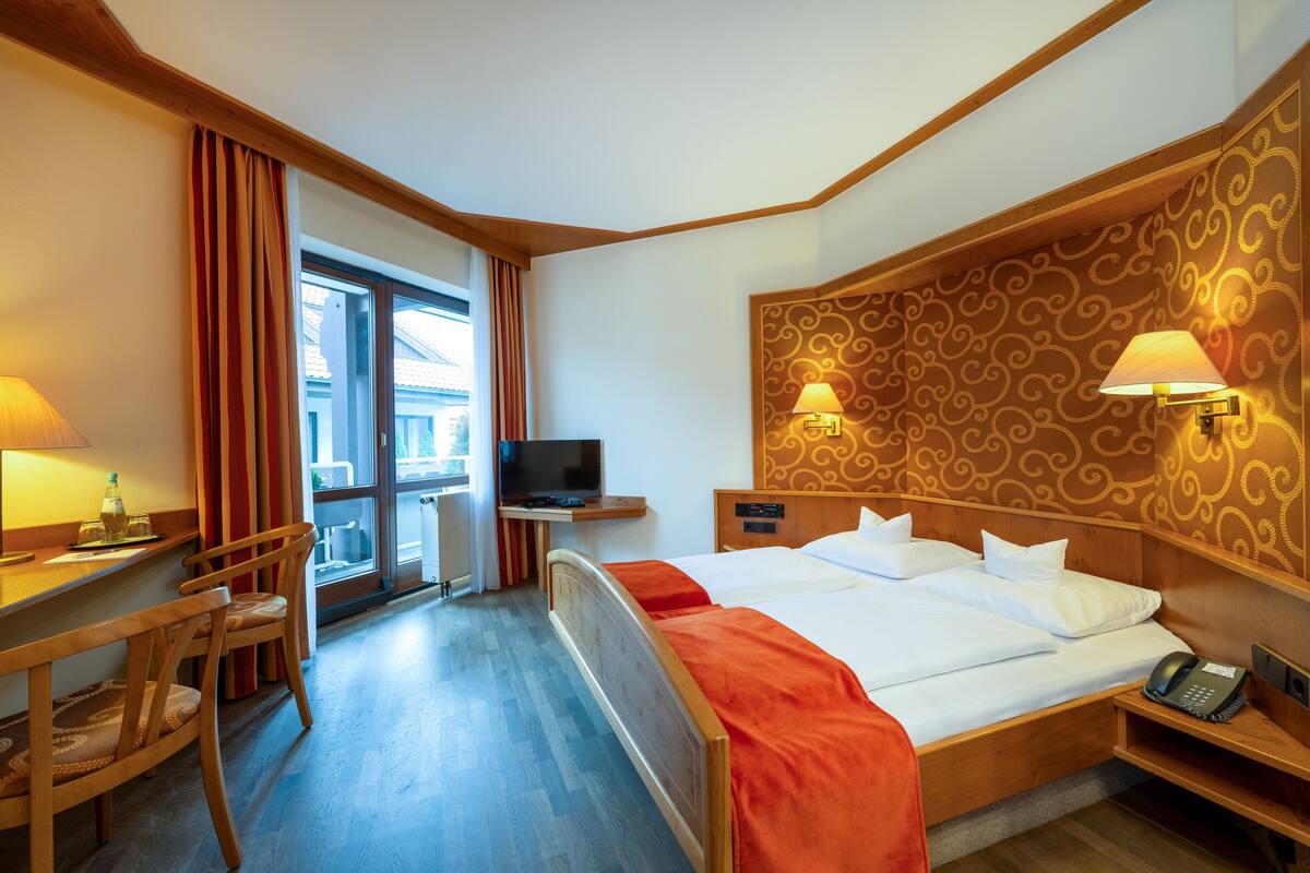 comfort double room | hypo-allergenic bedding, in-room safe, desk, laptop workspace