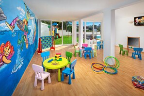 Children’s play area – indoor