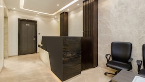 Reception - Hotel Oyster Suite (Mumbai)