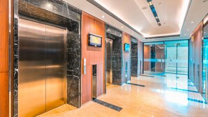 Interior - Collection O 16 Vittoria Residence (Jakarta)