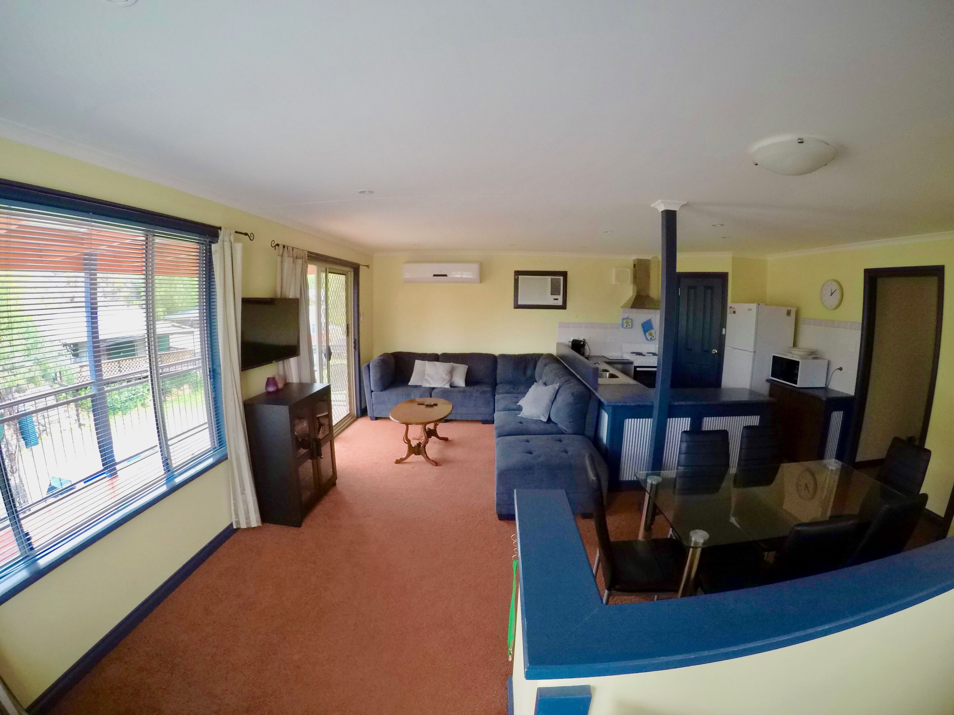 3 Bedroom Holiday House with River Views