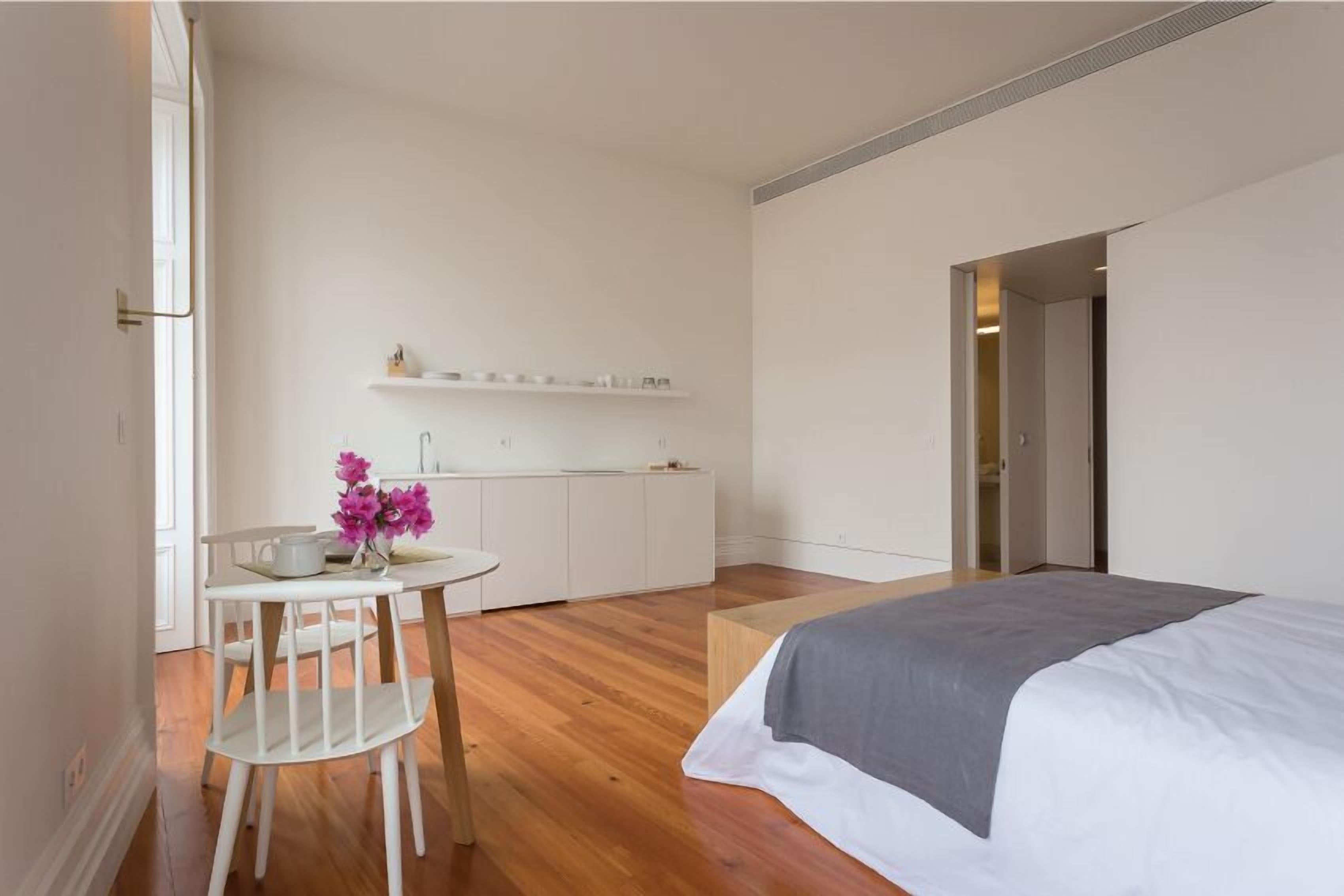 Foto - AC-Armazéns Cogumbreiro