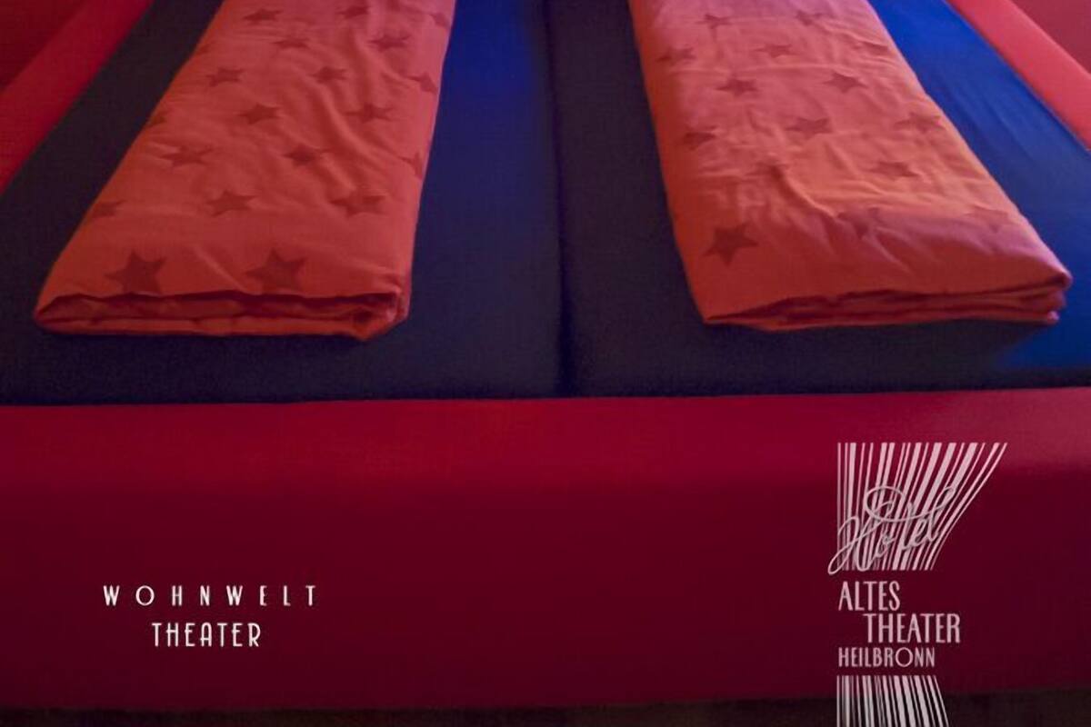 Design Double Room (Wohnwelt Theater)