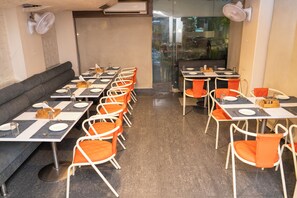 International cuisine - Hotel Blue Heaven (Jaipur)