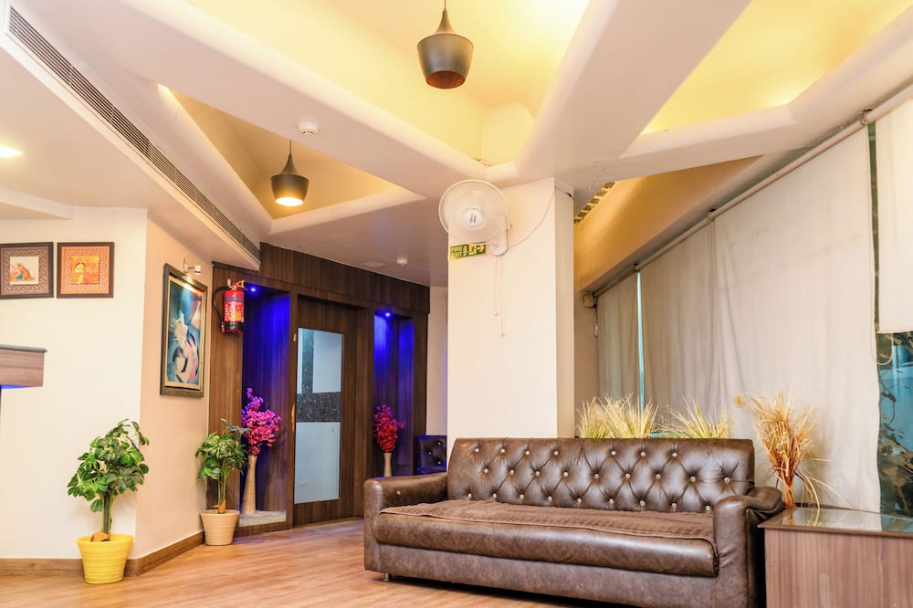 Hotel Blue Heaven