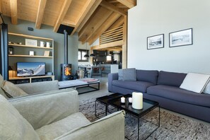 TV, fireplace, stereo - Chalet Aramis - Jacuzzi - Views - La Tzoumaz, 4 Vallees (La Tzoumaz)