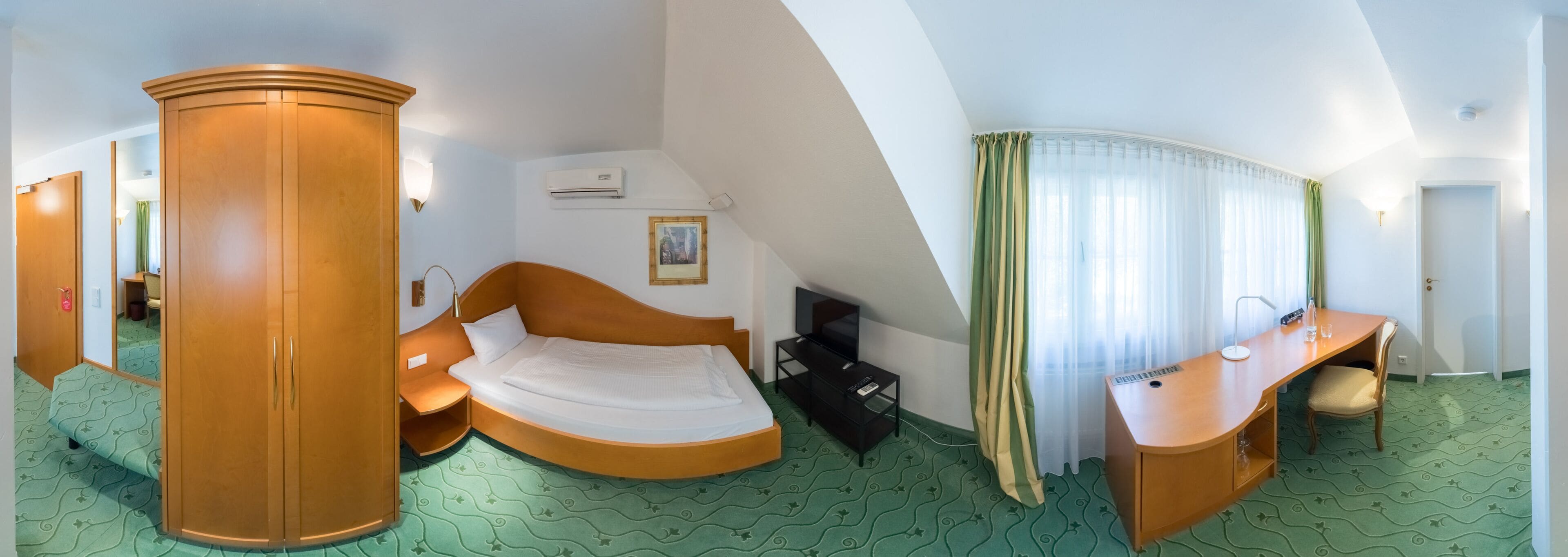 standard single room, private bathroom