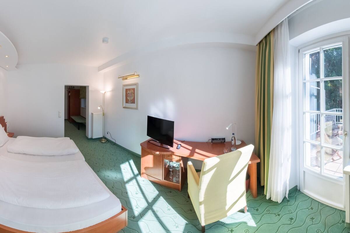 standard double room, private bathroom