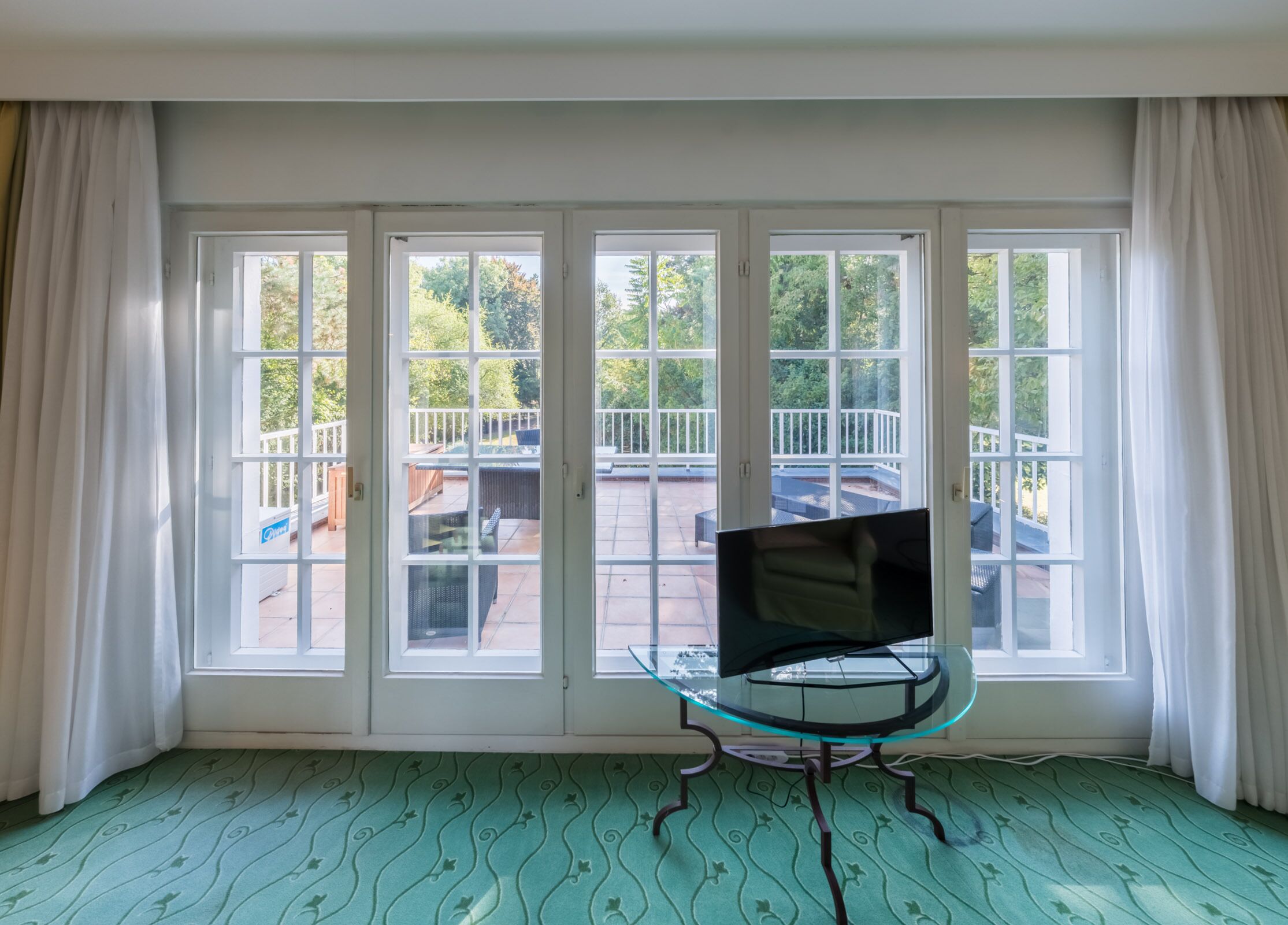 suite, private bathroom