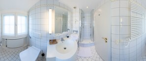 Quarto solteiro standard, banheiro privativo | Banheiro