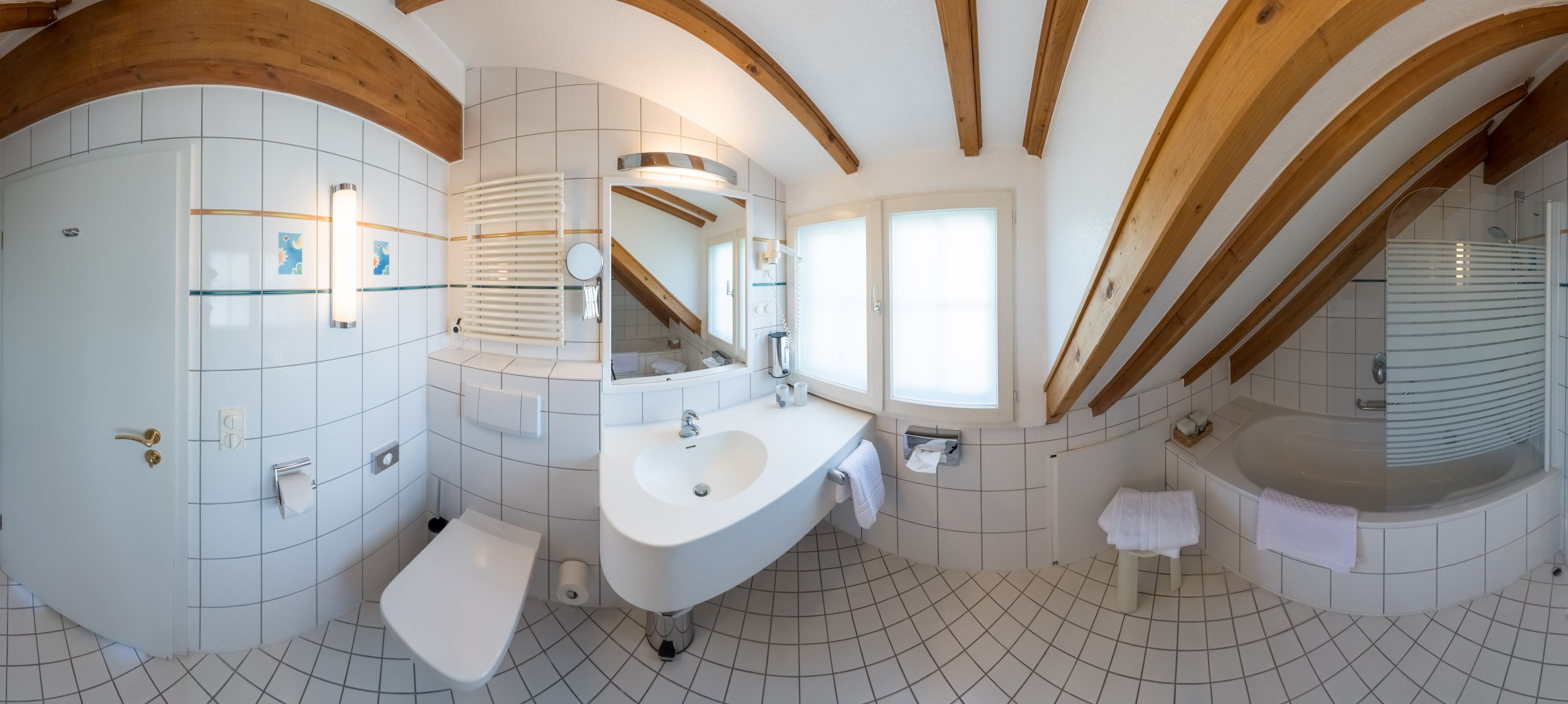 standard double room, private bathroom | bathroom