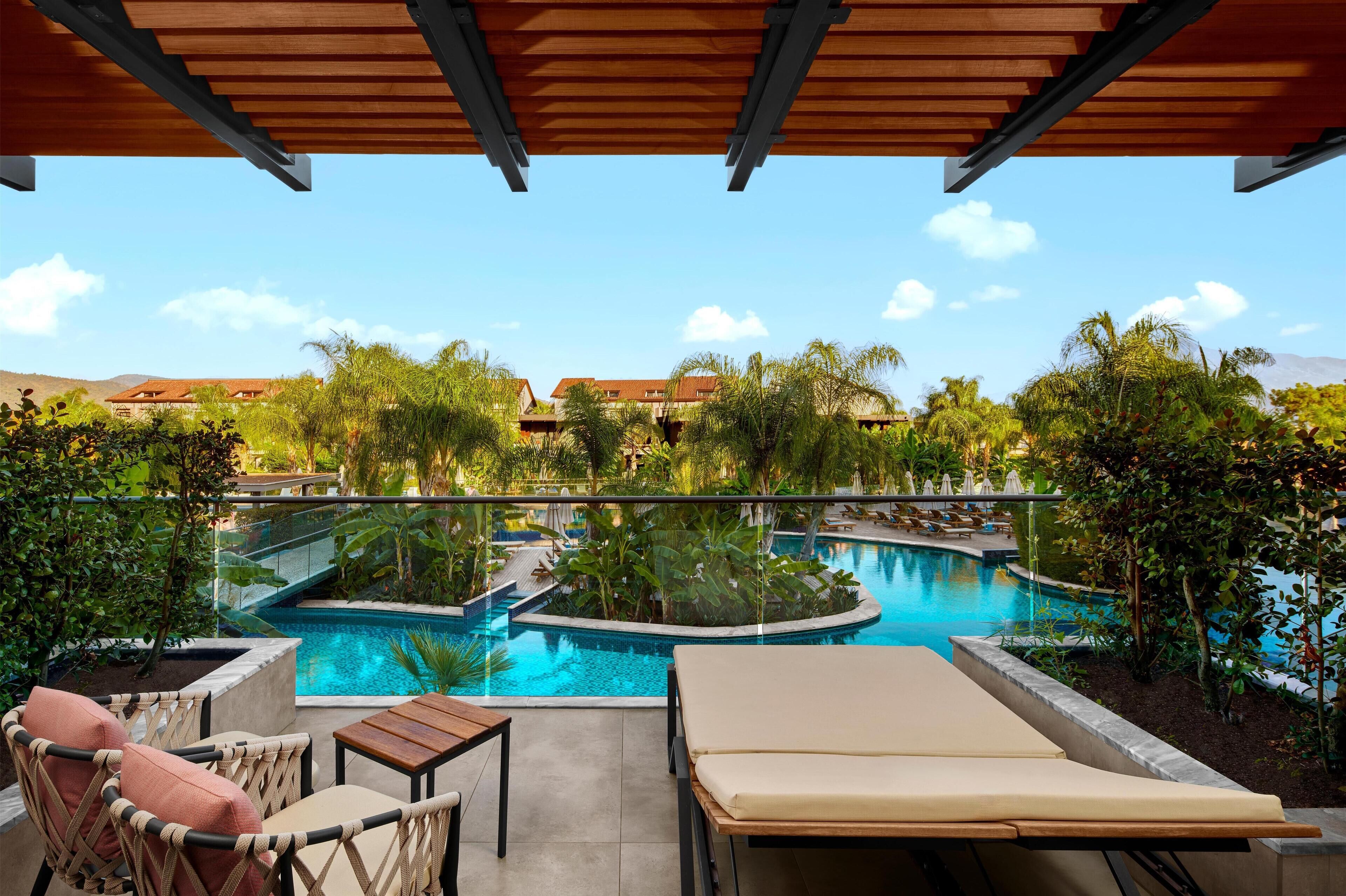 Minibar con snack e bevande gratuite, una cassaforte in camera