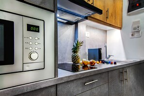Property amenity - Modern and Stylish Renovated Flat, next to Metro (Athens)