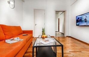 Apartment | Wohnzimmer | Flachbildfernseher