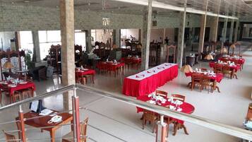 تفاصيل الفندق من الداخل