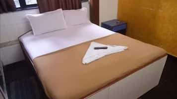 Premium bedding, desk, rollaway beds, free WiFi