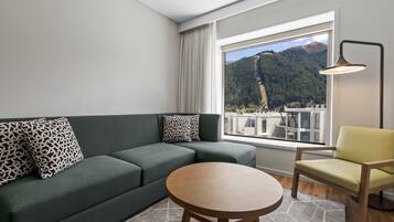Suite, 1 Bedroom (Forest View) | Premium bedding, in-room safe, blackout drapes, soundproofing