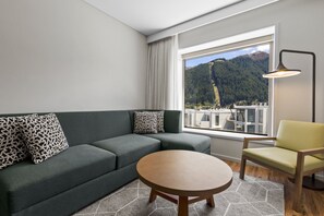 Suite, 1 Bedroom (Forest View) | Premium bedding, in-room safe, blackout drapes, soundproofing