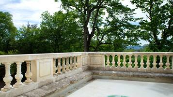 Kamer, terras (Victor Hugo) | Terras