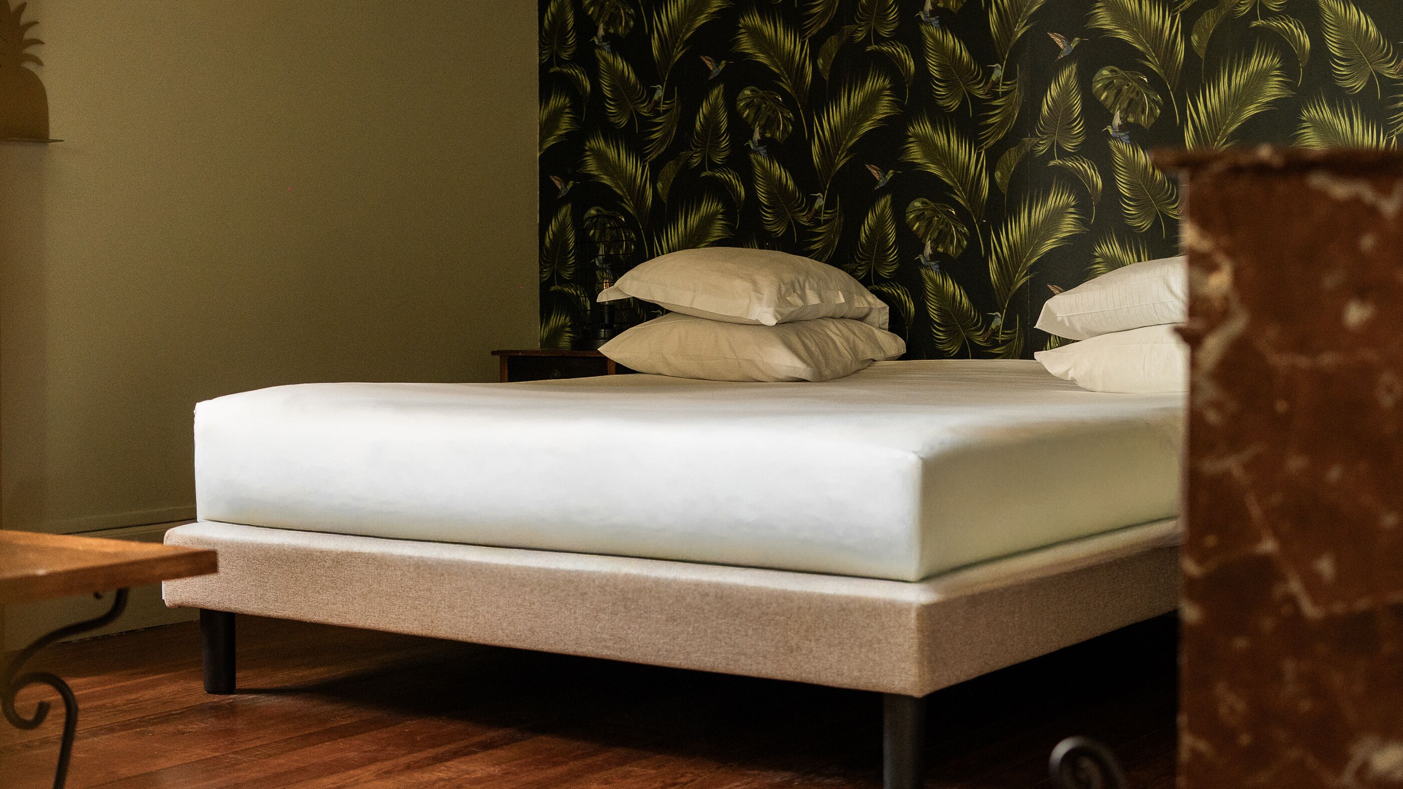 Superior Room (Baudelaire)