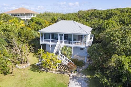 Peaceful Times House - Green Turtle Cay, Abaco - À deux pas de la baie de Coco