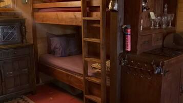 Family Cabin | Individually decorated, individually furnished, bed sheets