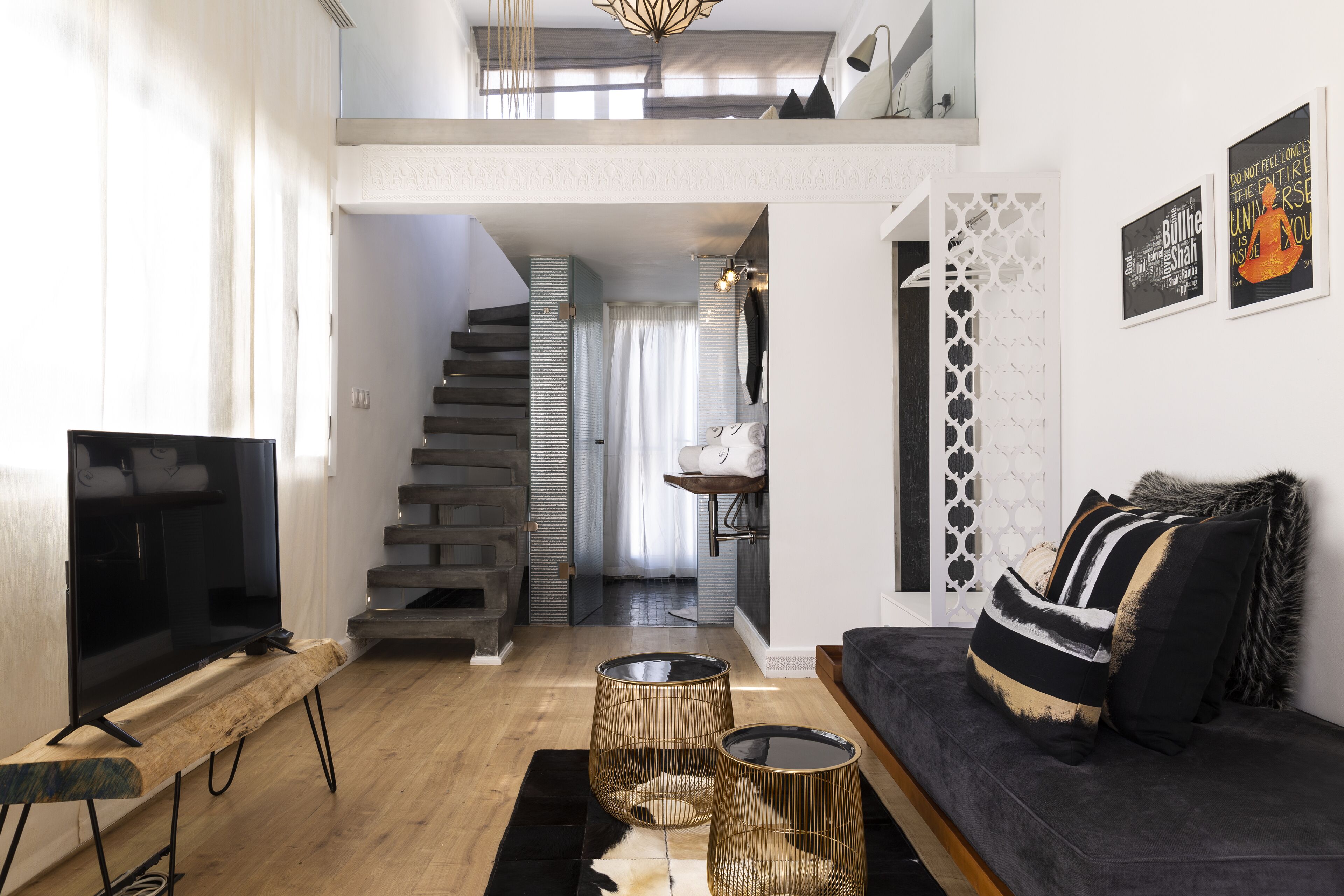 华丽套房 (Adjan) | 客房内保险箱、特色装修、特色家居、遮光窗帘