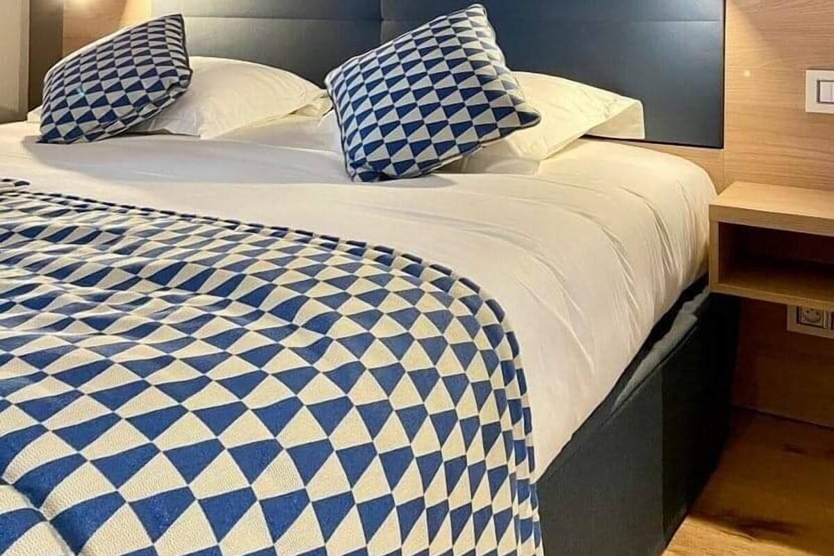 Habitación Confort, vistas a la ciudad | 1 dormitorio, caja fuerte, sistema de insonorización y wifi gratis
